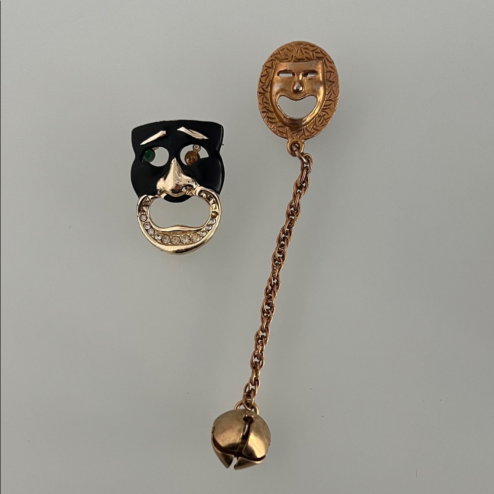 Vintage Gold-tone Theatrical Mask Mixed-Color Asymmetrical Earrings